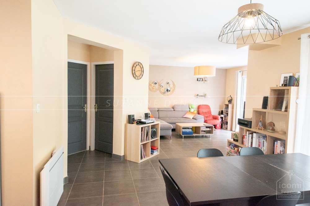 MAISON - T6 - LANDERNEAU - QUARTIER DES ANGES - TRES PROCHE DU CENTRE VILLE - BELLE CONSTRUCTION photo 4